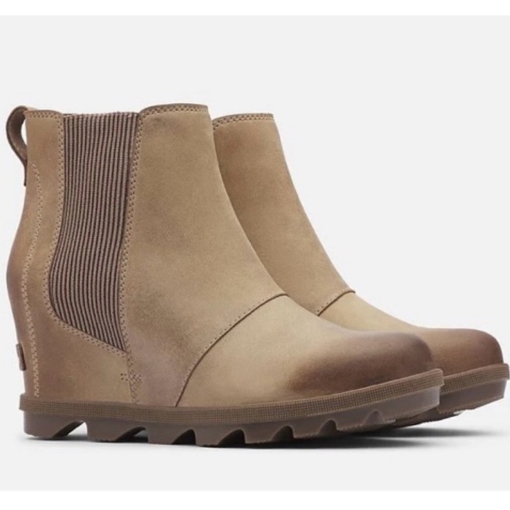 Sorel Joan of Arctic Wedge II Chelsea boot